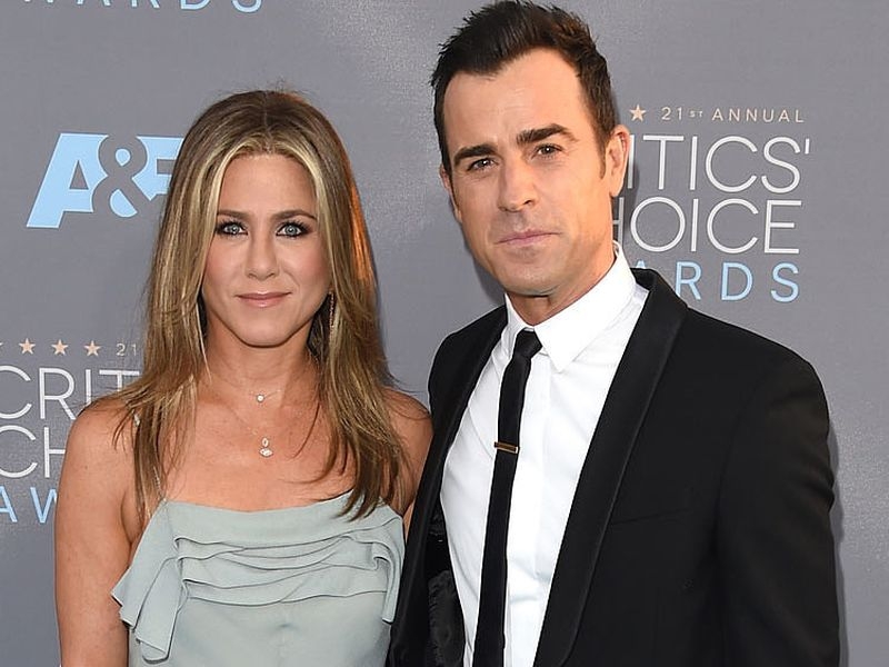 Jennifer Aniston : Έκανε προσθετική στήθους για τον πιο περίεργο λόγο