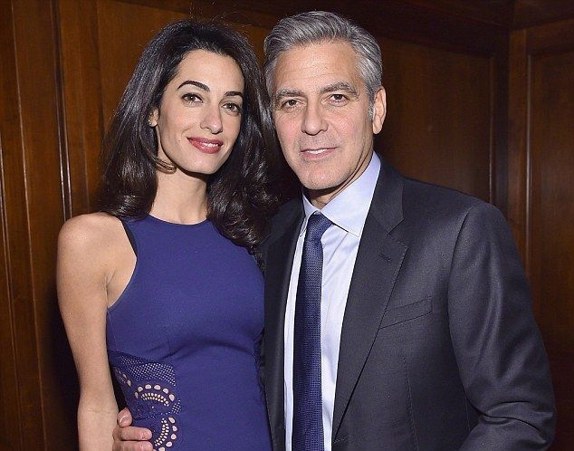 George Clooney: Ετοιμάζει τριήμερο πάρτι για τα γενέθλια της Amal George Clooney: Ετοιμάζει τριήμερο πάρτι για τα γενέθλια της Amal