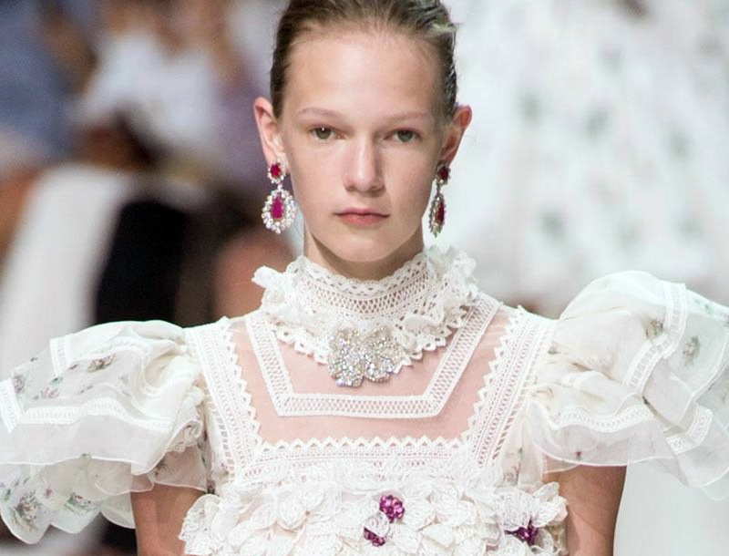 Paris Haute Couture week: Η συλλογή Giambattista Valli βγήκε από τα παραμύθια