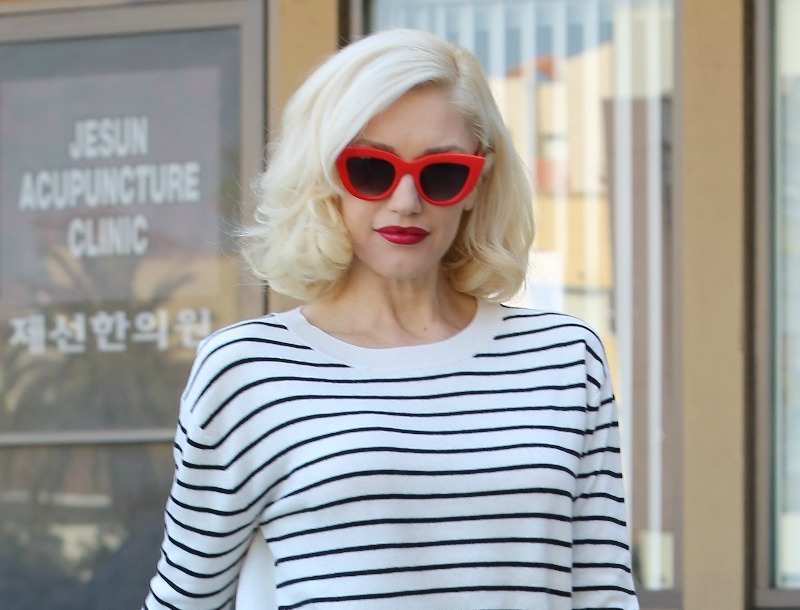 Gwen Stefani: Συνδύασε τα γυαλιά με το κραγιόν σου Gwen Stefani: Συνδύασε τα γυαλιά με το κραγιόν σου
