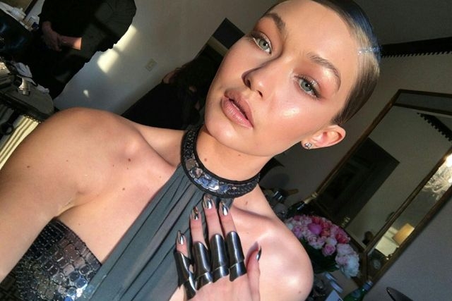 Gigi Hadid: Το μανικιούρ που κόστισε 2000 δολάρια!