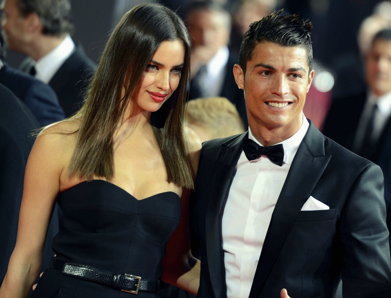 Ιrina Shayk: Ο Ronaldo έστελνε κρυφά ερωτικά sms σε άλλες γυναίκες Ιrina Shayk: Ο Ronaldo έστελνε κρυφά ερωτικά sms σε άλλες γυναίκες