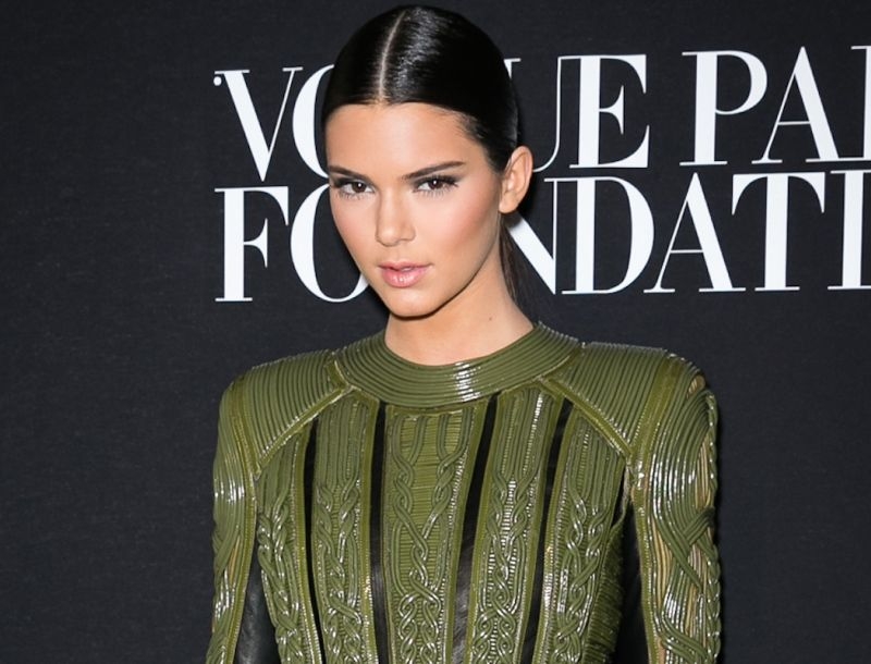 Η Kendall Jenner έγινε αγνώριστη για φιλανθρωπικό σκοπό