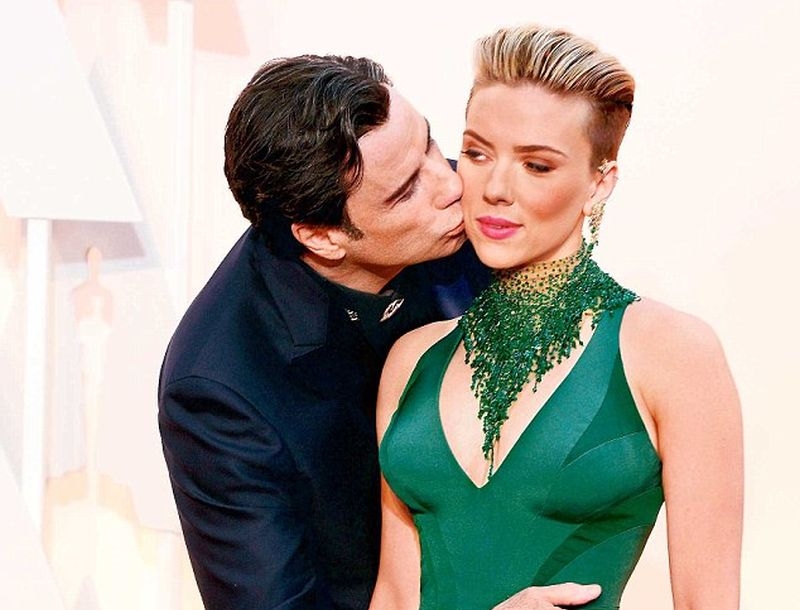 Scarlett Johansson: Το απίστευτο τρολάρισμα για το φιλί του John Travolta
