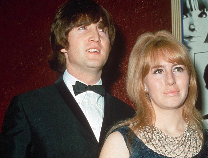 Cynthia Lennon: Συγκλονίζει με τις αποκαλύψεις της για τον John Lennon