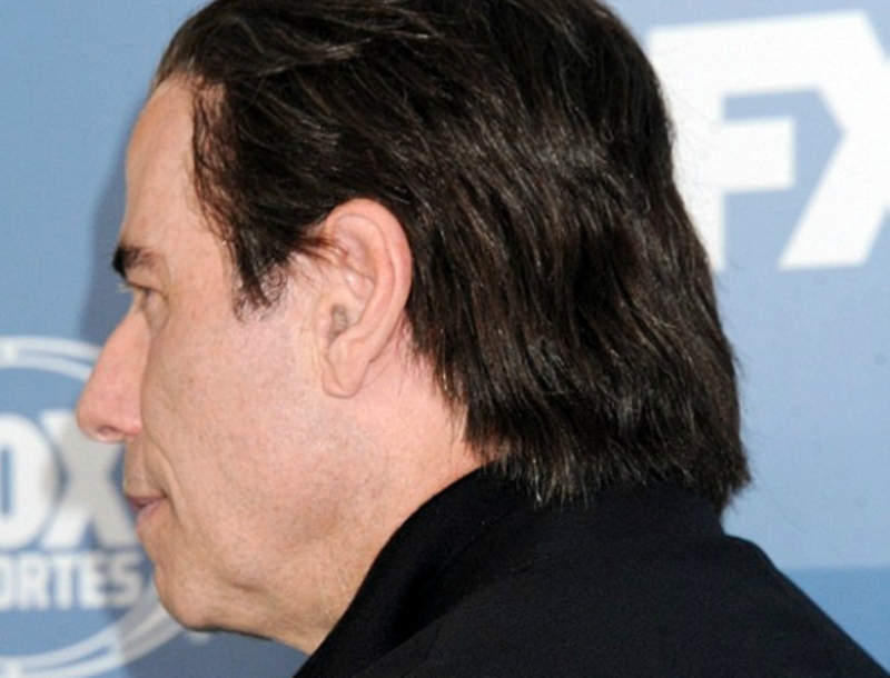 John Travolta: Έβαλε περουκίνι που βγάζει μάτι (Photos)