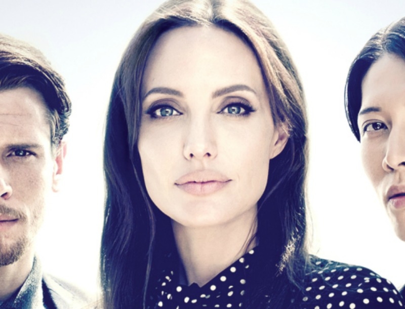 Υπέροχη η Angelina Jolie στο Variety! Υπέροχη η Angelina Jolie στο Variety!