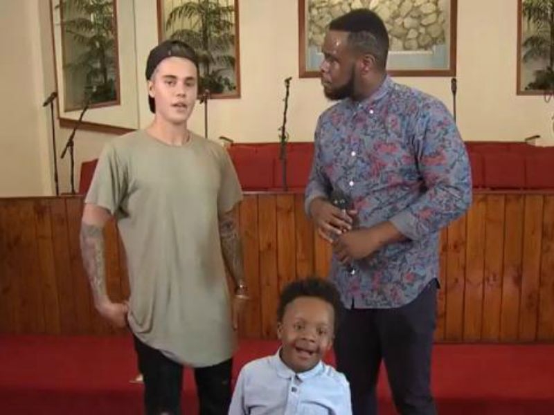 Justin Bieber: Έκανε την καλύτερη έκπληξη σε παιδί με σύνδρομο Down (video)