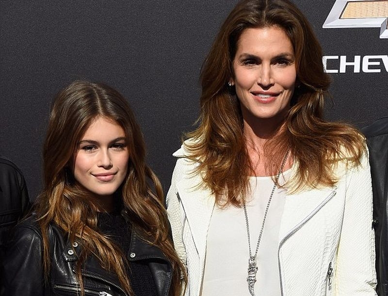 Cindy Crawford: Η 13χρονη κόρη της έγινε μοντέλο! Cindy Crawford: Η 13χρονη κόρη της έγινε μοντέλο!