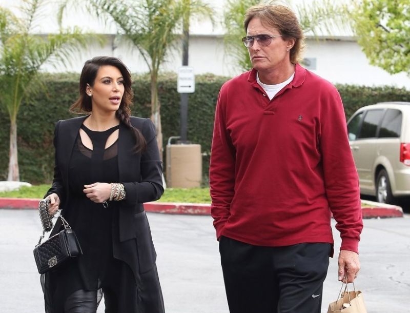 Kim Kardashian: Τι δήλωσε για την αλλαγή φύλου του Bruce Jenner Kim Kardashian: Τι δήλωσε για την αλλαγή φύλου του Bruce Jenner