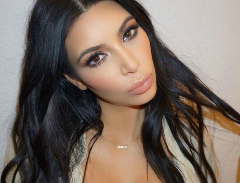 Kim Kardashian: Το μυστικό της στο contouring Kim Kardashian: Το μυστικό της στο contouring