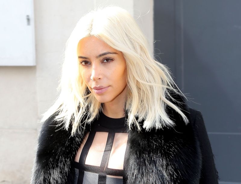 Kim Kardashian: Ζήλεψε την Madonna και έβαψε τα μαλλιά πλατινέ