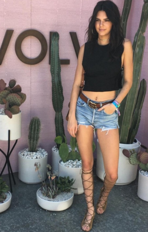 Street style : Η Kendall Jenner με καθημερινό look μας δείχνει πως το boho μπορεί να είναι minimal