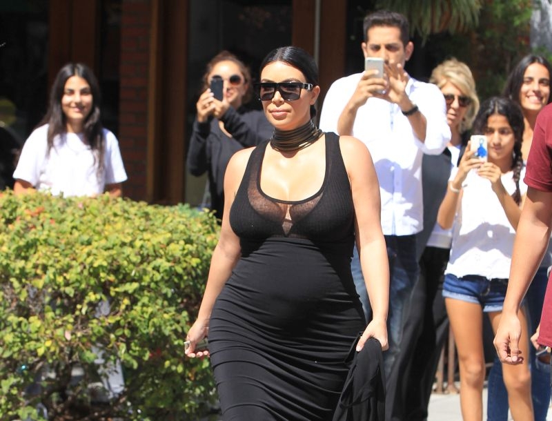 Kim Kardashian: Θα αφαιρέσει την μήτρα της!