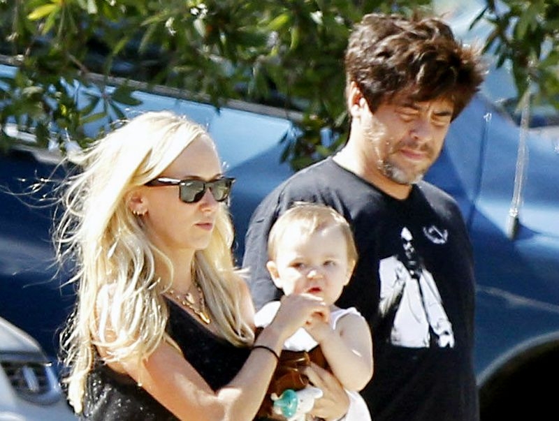 Kimberly Stewart: Η κόρη του Rod Stewart ποζάρει γυμνή και δηλώνει ότι απέχει από το σεξ 