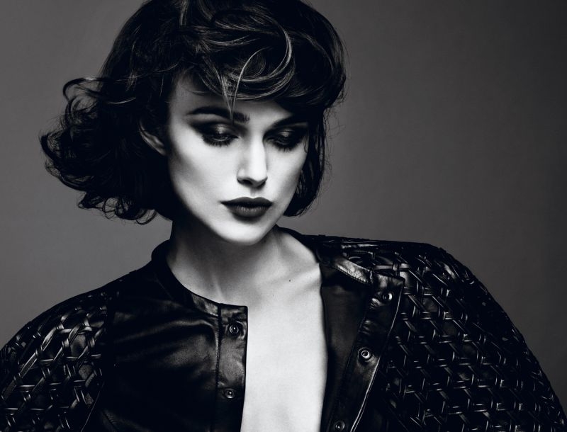 H Keira Knightley πέταξε το σουτιέν της 