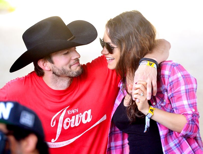 Μila Kunis: Είμαι παντρεμένη με τον Kutcher… ή μήπως όχι; Μila Kunis: Είμαι παντρεμένη με τον Kutcher… ή μήπως όχι;