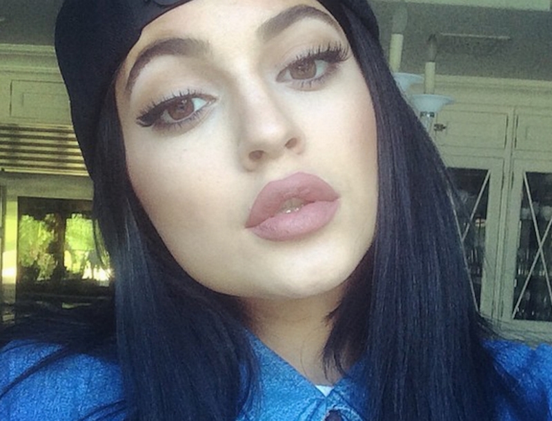 Κylie Jenner: Τα χείλη της είναι η νέα εμμονή στα social media (Videos)