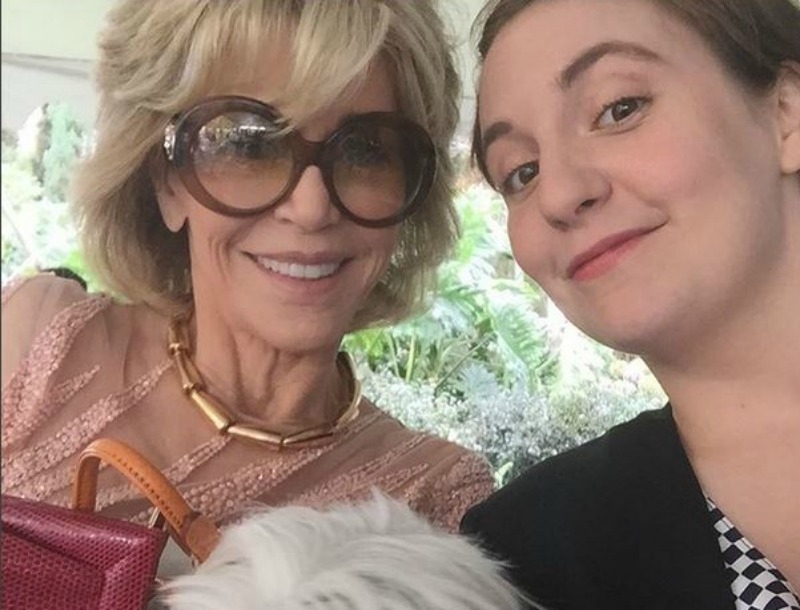 Lena Dunham - Jane Fonda: Ποζάρουν στη selfie του μήνα Lena Dunham - Jane Fonda: Ποζάρουν στη selfie του μήνα