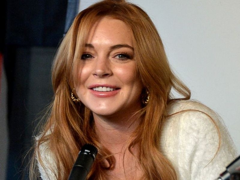 Η Lindsay Lohan τρελάθηκε! Δες τι ζήτησε για να εμφανιστεί σε ρωσικό talk show (και θα γελάσεις με την ψυχή σου)