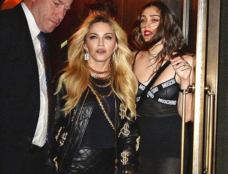 Madonna: Βγήκε μπαρότσαρκα με την κόρη της!