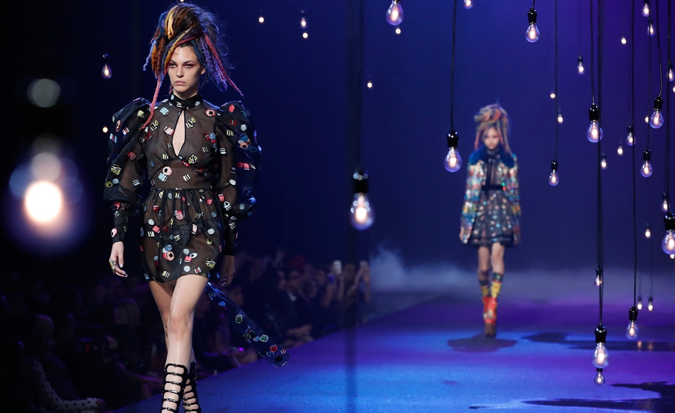 NYFW: 9 πράγματα που πρέπει να μάθεις για το show του Marc Jacobs