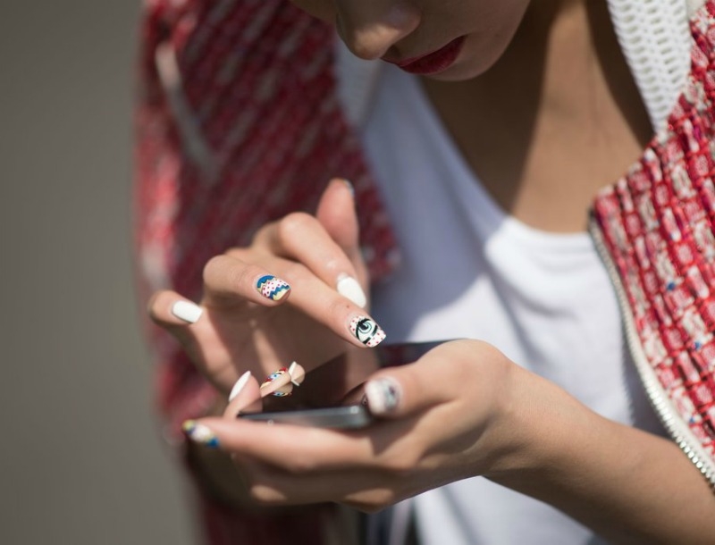Summer nails: Όλα τα σχέδια που θα φορεθούν φέτος το καλοκαίρι! Summer nails: Όλα τα σχέδια που θα φορεθούν φέτος το καλοκαίρι!