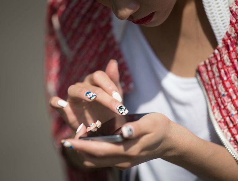 Summer nails: Όλα τα σχέδια που θα φορεθούν φέτος το καλοκαίρι!