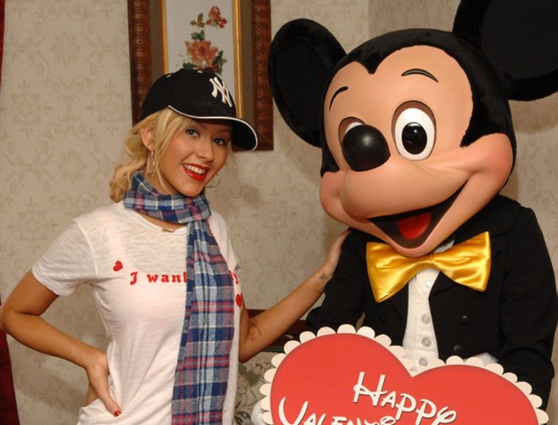 Ντροπή Christina Aguilera: O Mickey Mouse είναι μ@@@@ας!