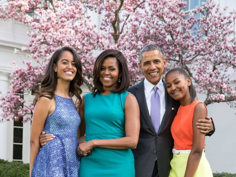 Barack Obama: Ο Λευκός Οίκος με έκανε καλύτερο μπαμπά!