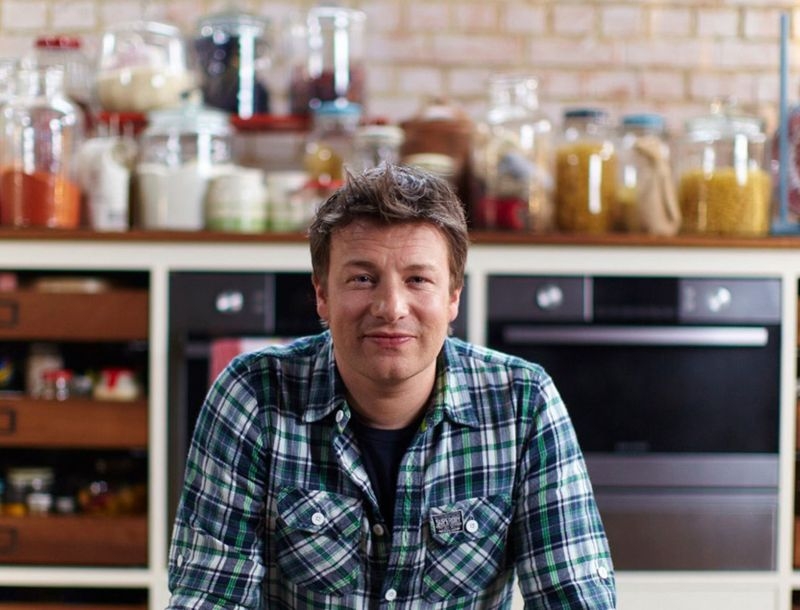 Δεν το λες και παιδαγωγικό! Ο Jamie Oliver τιμώρησε με... τσίλι την κόρη του!