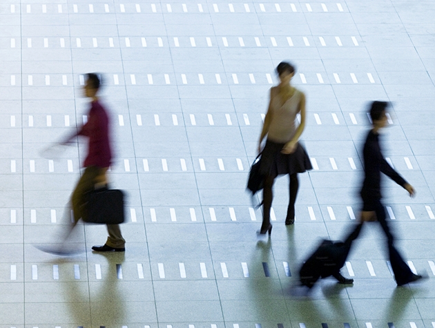 Πώς να εντοπίσεις ένα θύμα trafficking  στο αεροδρόμιο - Κεντρική Εικόνα