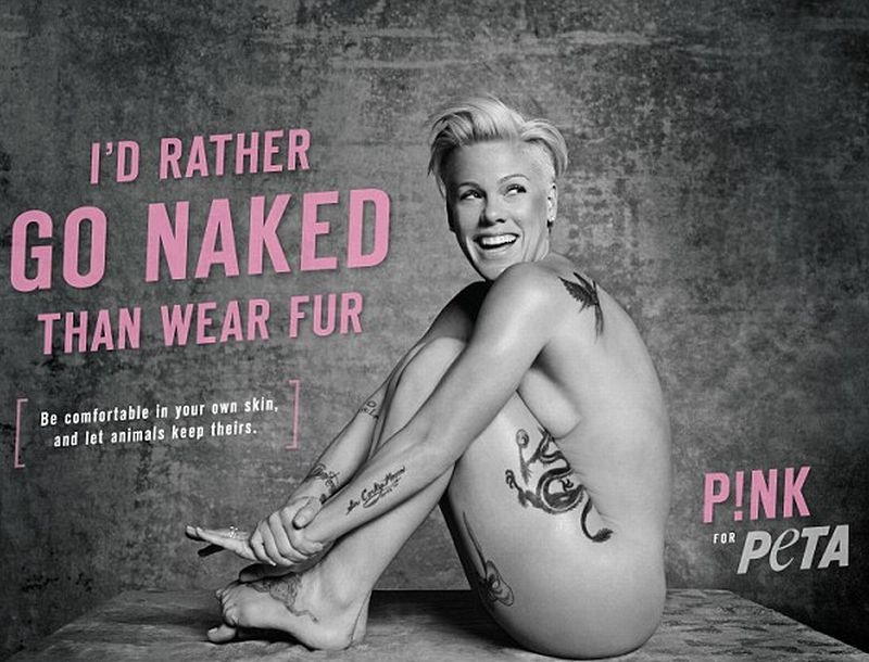 Pink: Γδύθηκε για την PETA και το καλό των ζώων!