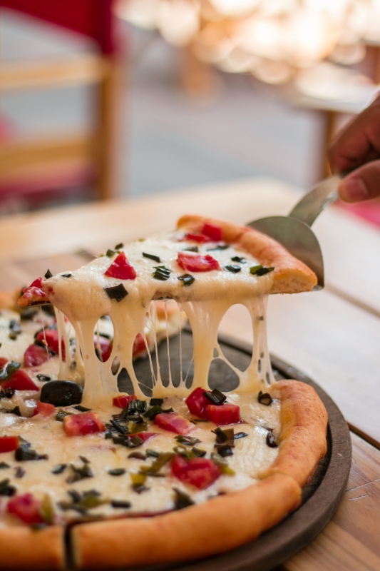 Πίτσα με κρέμα φέτας από τον Γιάννη Αποστολάκη