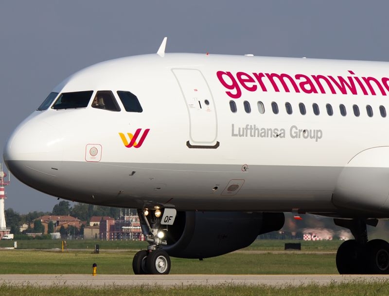 Airbus A320: Ο συγκυβερνήτης έριξε το αεροπλάνο στις Άλπεις ηθελημένα! Airbus A320: Ο συγκυβερνήτης έριξε το αεροπλάνο στις Άλπεις ηθελημένα!