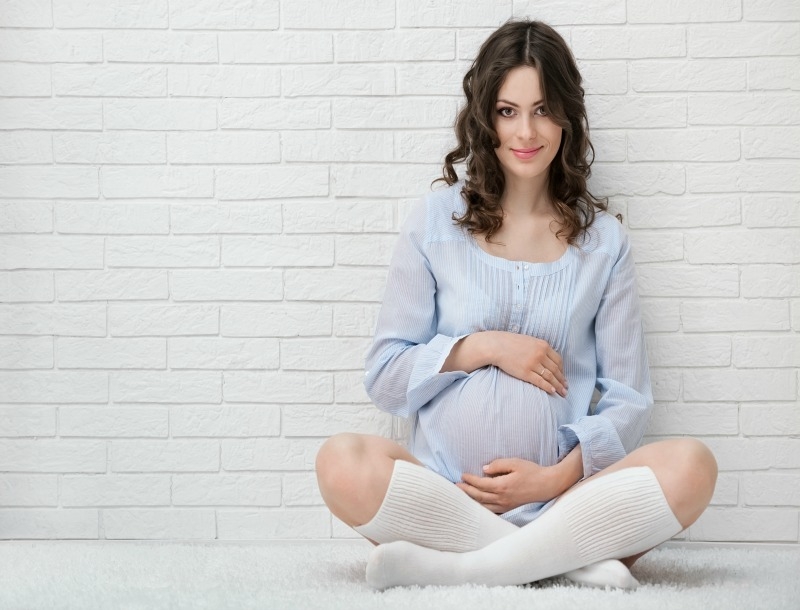Μόλις έμαθες ότι είσαι έγκυος; Όσα πρέπει να ξέρεις για την ανάπτυξη του μωρού κατά την κύηση