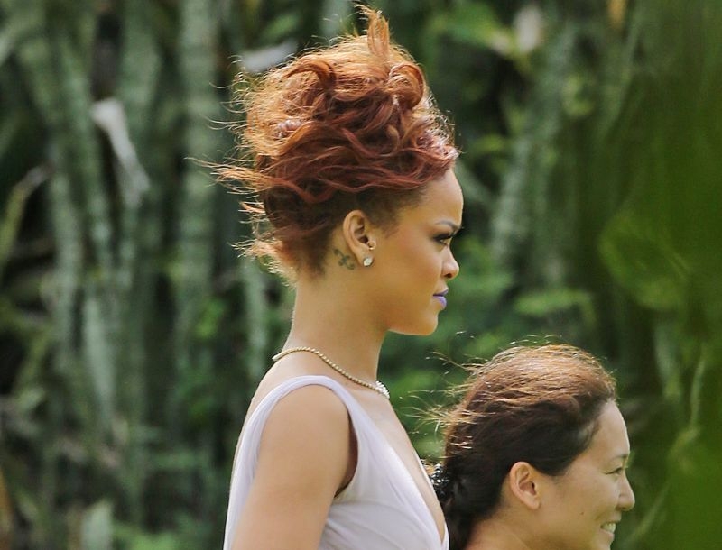 Rihanna: Παράνυφος στον γάμο της βοηθού της Rihanna: Παράνυφος στον γάμο της βοηθού της