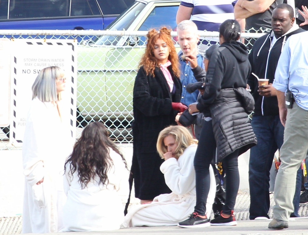 Rihanna: Έγινε κοκκινομάλλα για το νέο της video clip Rihanna: Έγινε κοκκινομάλλα για το νέο της video clip