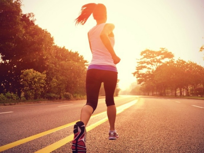 Jogging: Γιατί είναι η top άσκηση για να χάσεις κιλά (και όχι μόνο)