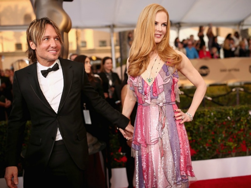 SAG AWARDS: Τι φόρεσαν οι διάσημες στο κόκκινο χαλί (και μας άρεσε) SAG AWARDS: Τι φόρεσαν οι διάσημες στο κόκκινο χαλί (και μας άρεσε)