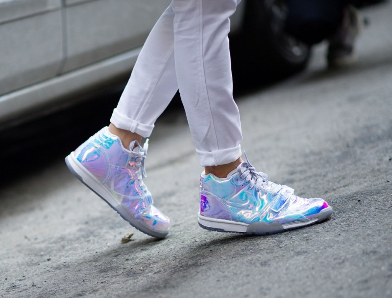 10 stylish sneakers για σπορ κορίτσια και όχι μόνο