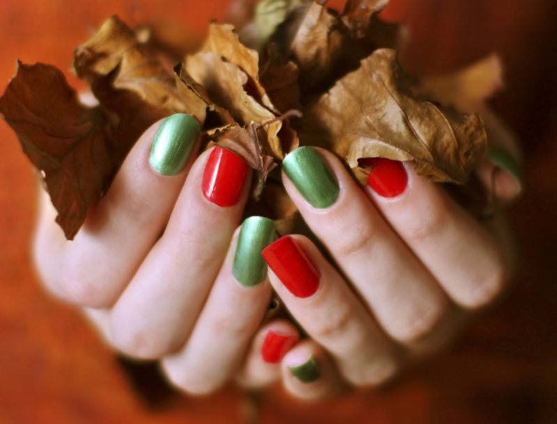 Όμορφα νύχια: Cosy μανικιούρ για το φθινόπωρο! Προτάσεις που θα σου αρέσουν