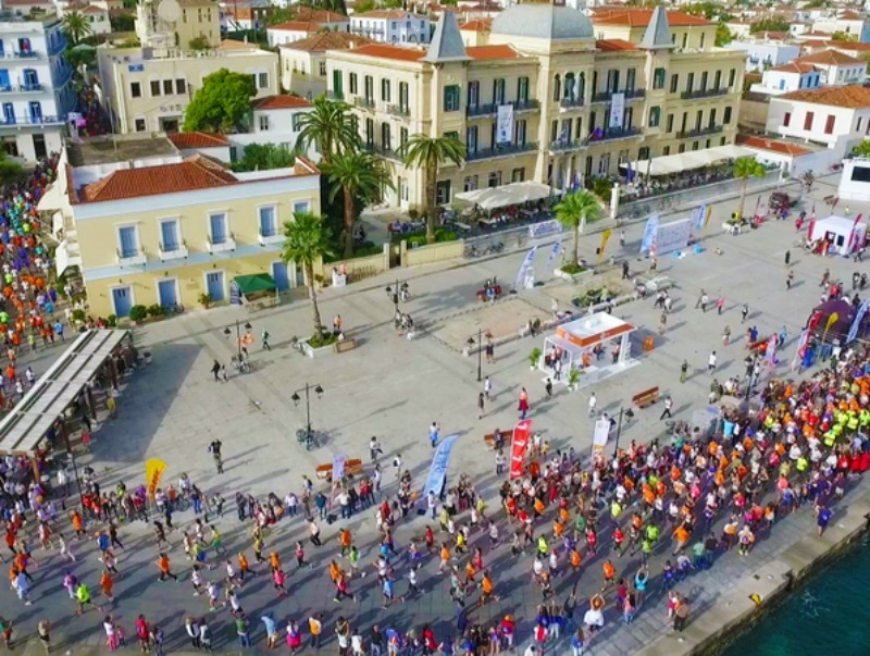 Spetses mini Marathon: Έχεις 5 (τουλάχιστον) λόγους για να πας στο πιο cool αθλητικό event Spetses mini Marathon: Έχεις 5 (τουλάχιστον) λόγους για να πας στο πιο cool αθλητικό event