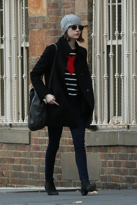 Το ζεστό σύνολο του style icon Emma Stone που πρέπει να δοκιμάσεις