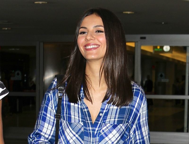 Απόκτησε τα λαμπερά μαλλιά της Victoria Justice