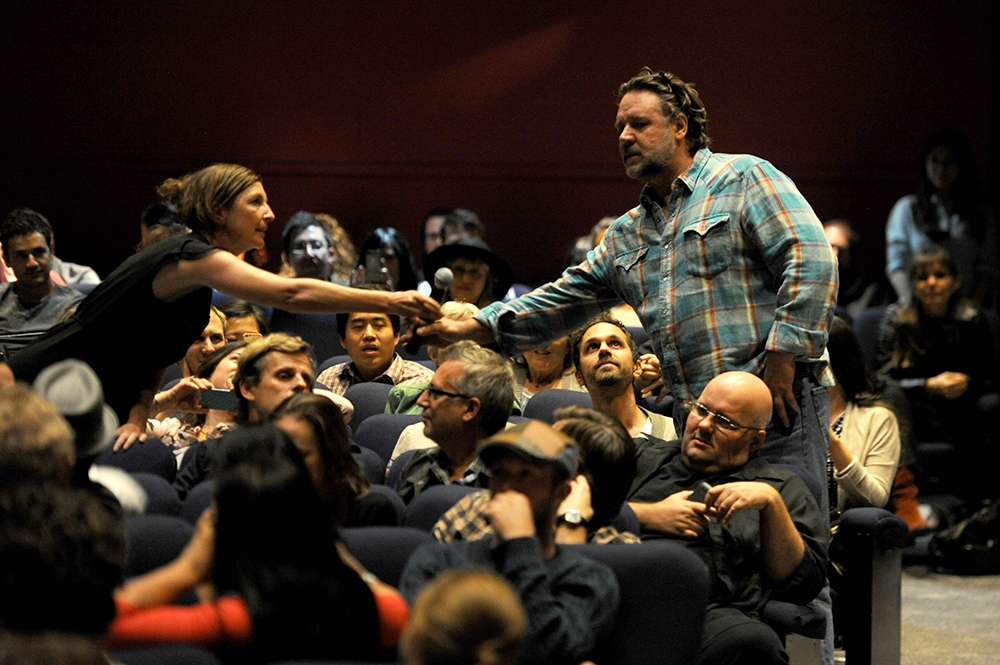 Russell Crowe: Γιατί πήρε συνέντευξη από τους θεατές; Russell Crowe: Γιατί πήρε συνέντευξη από τους θεατές;