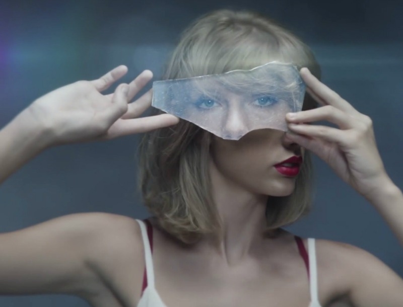 Η Taylor Swift τρελαίνει τα social media με το video του Style! (Και χωρίς γυμνό)