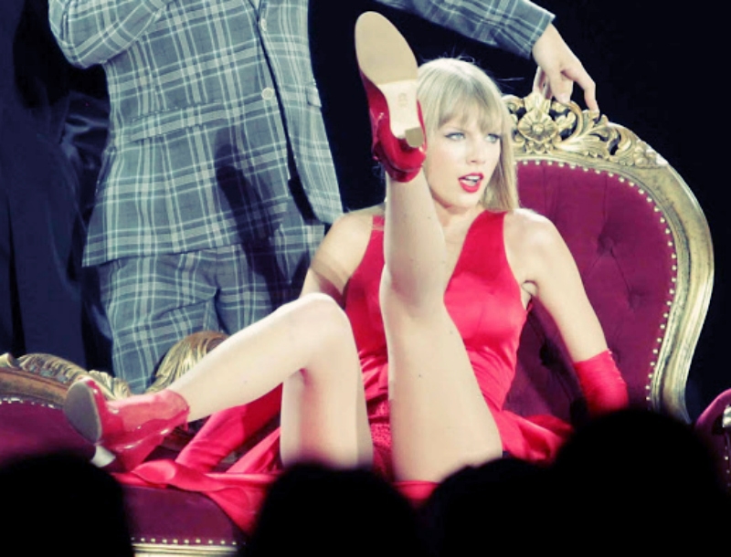 Taylor Swift: Ψηφίστηκε ως η πιο sexy γυναίκα του κόσμου από το Maxim Taylor Swift: Ψηφίστηκε ως η πιο sexy γυναίκα του κόσμου από το Maxim