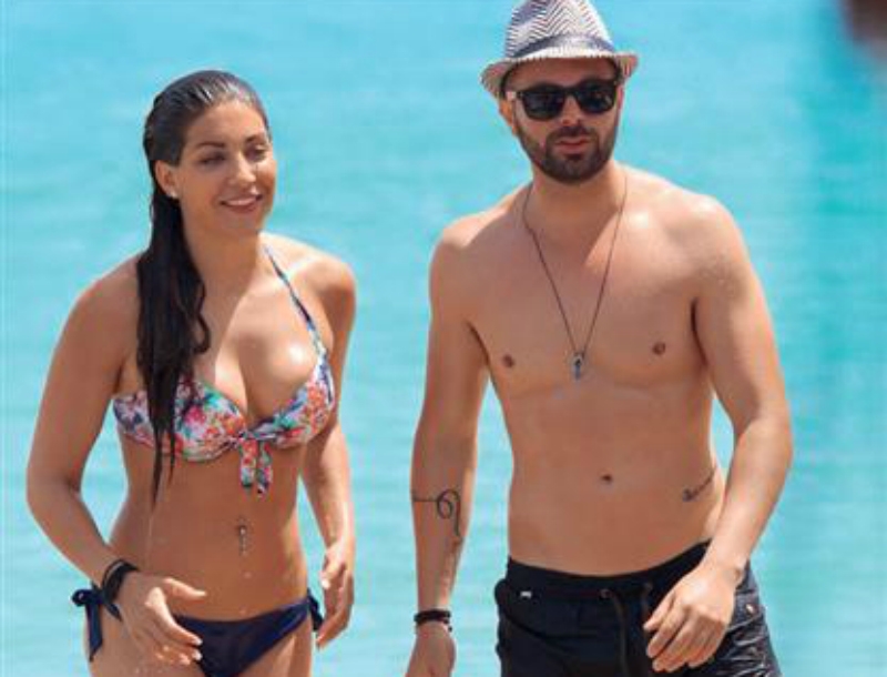 Summertime: Bούλιαξαν τις παραλίες oι Έλληνες celebrity (Photos)