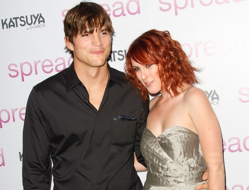 Ashton Kutcher: Ήταν ερωτευμένη μαζί του η Rumer Willis!